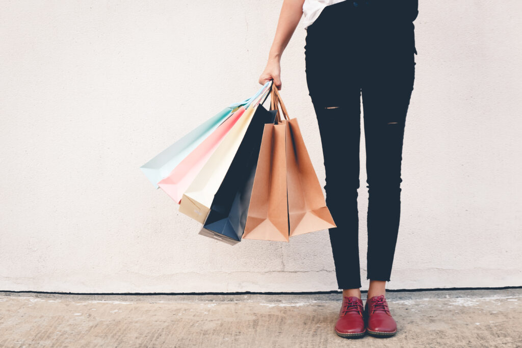 image of woman with many shopping bags